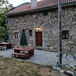 ゲストハウス Quinta De Leandres 3*