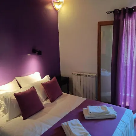 Quinta De Leandres Pensión 3*