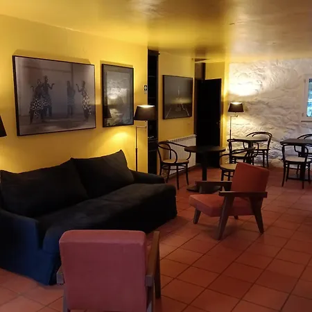 Quinta De Leandres Pensión 3*